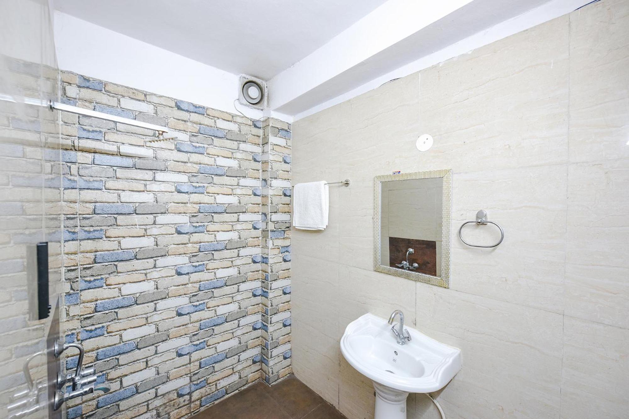 Fabhotel Kgf Dharampur  Extérieur photo